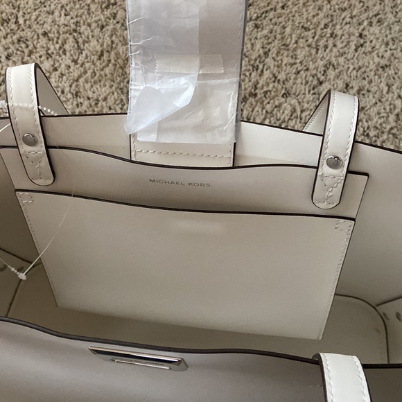 Michael Korse large Manhattan studded tote bag - Picture 5 of 8